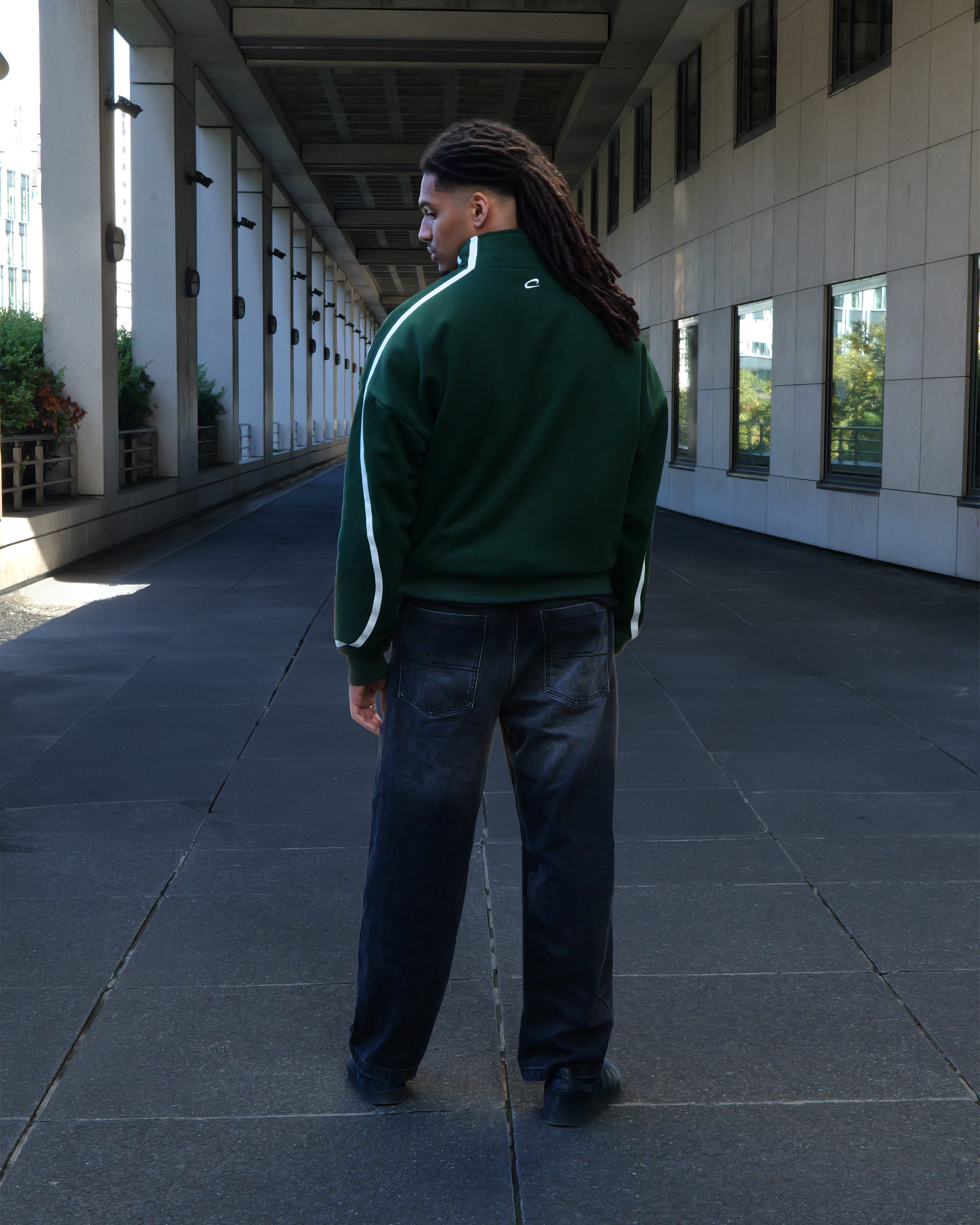 LOOKBOOK RAVEN ZIP - Crove